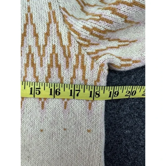 Patagonia Recycled Wool Sweater Womens S Cream Ikat Pattern Made Vietnam - Picture 8 of 9